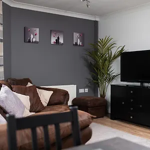 https://charming-2br-ground-floor-flat-in-sholing-11-mins-from.tophotelsbath.com